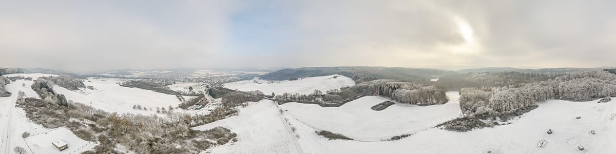 Winterliches Panorama oberhalb von Berghausen mit der Phantom aufgenommen